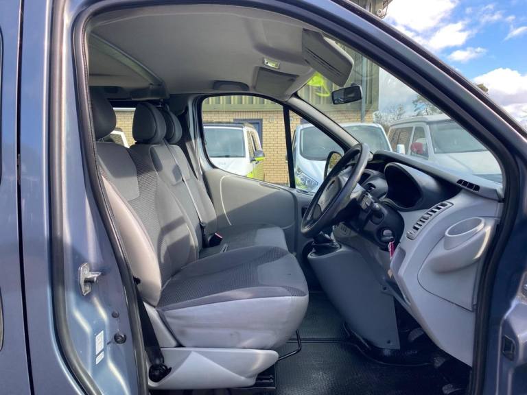 2011 Vauxhall Vivaro 2.0 2900 CDTi ecoFLEX 16v Combi FWD L1 H1 5dr MPV Diesel Manual