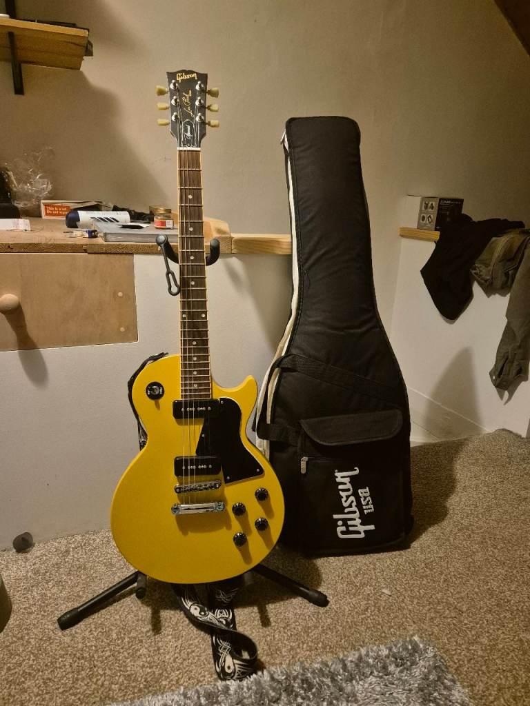 American made 2012 TV Yellow Gibson Les Paul special 