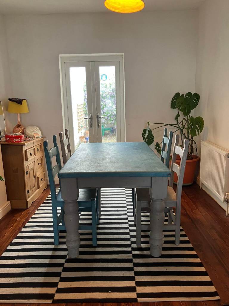Wooden dining table and 4 chairs 
