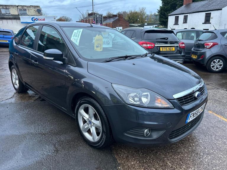 2009 Ford Focus 1.6 Zetec 5dr Auto HATCHBACK PETROL Automatic