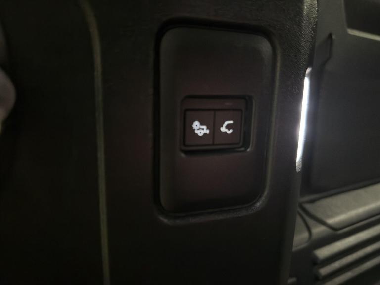 2023 Land Rover Defender 3.0 D250 Hard Top Auto PANEL VAN DIESEL Automatic