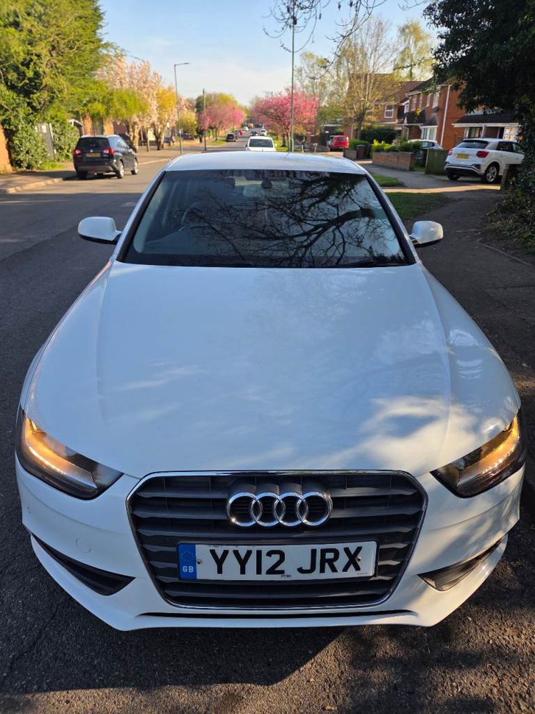 Audi, A4, Saloon, 2012, Manual, 1968 (cc), 4 doors