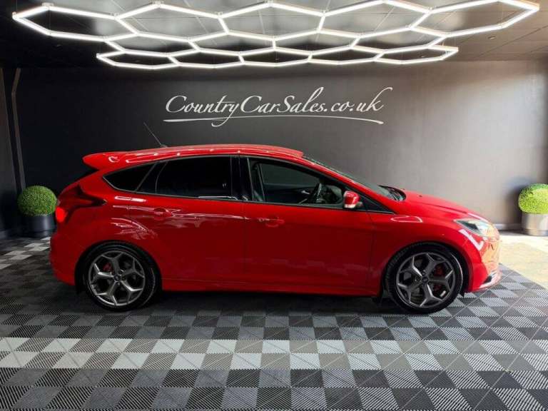 2014 Ford Focus 2.0T EcoBoost ST-3 Hatchback 5dr Petrol Manual Euro 5 (s/s) (250 ps) Hatchback Pe...
