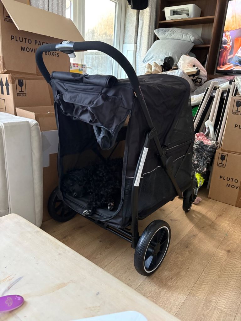 Pet pushchair dog pushchair 