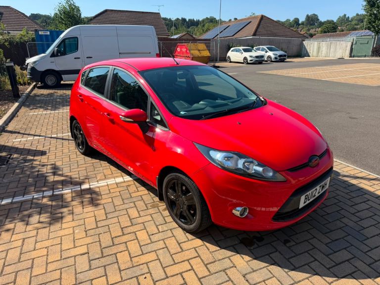 Ford fiesta Hatchback, 2012, Manual, 1388 (cc), 5 doors