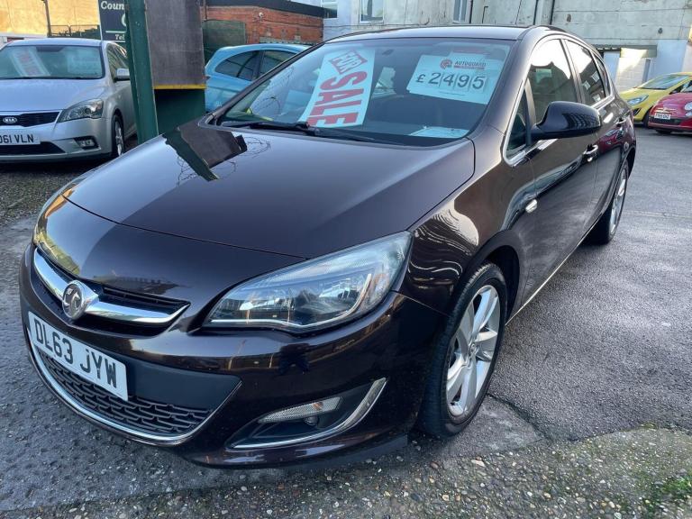 2014 Vauxhall Astra 1.6i 16V SRi 5dr HATCHBACK Petrol Manual