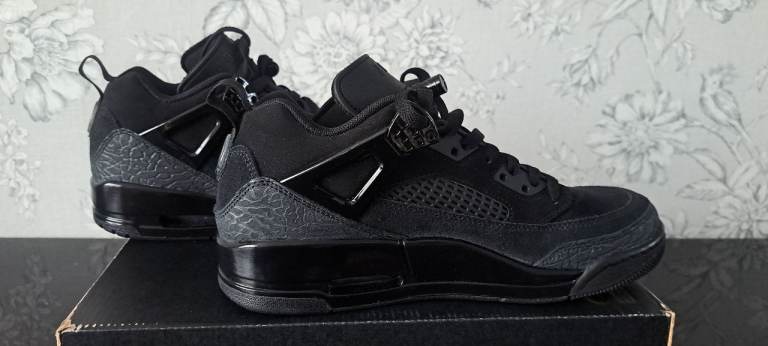 Jordan Spizike Low Black Cat UK7 EUR 41 Brand New Box No Lid