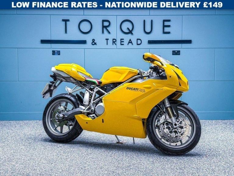 2003 03 DUCATI 749S 748CC - LOW MILES - EXCELLENT HISTORY - RARE COLLECTOR BIKE