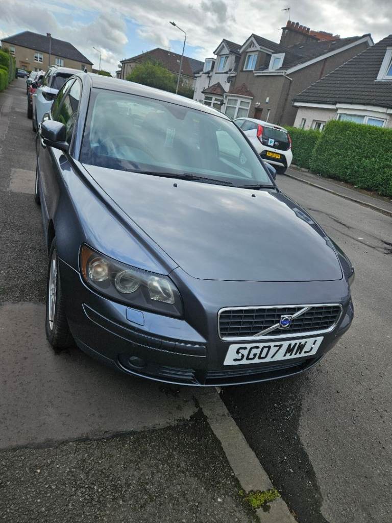 Volvo s40 grey 
