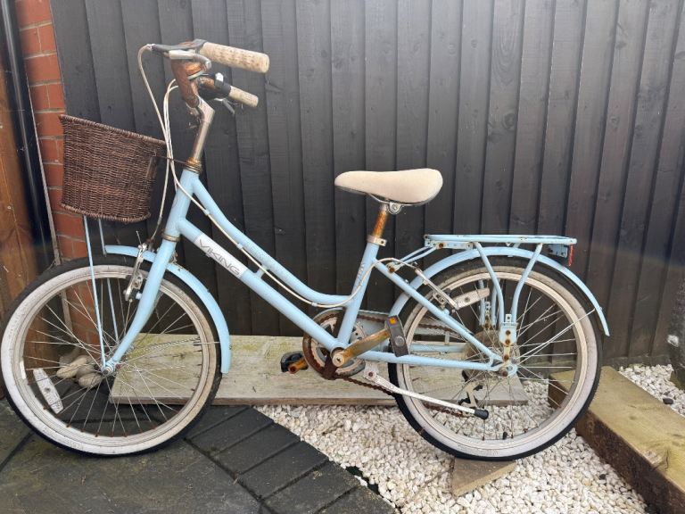 Girls bike with basket
