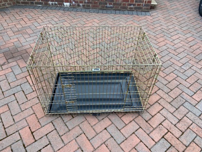 Metal foldable dog cage for medium or large dogs