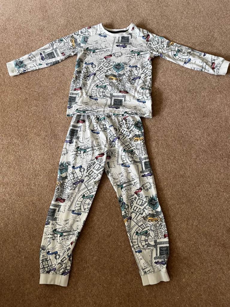 M & S Pyjamas Harry Potter  8 - 9 Years