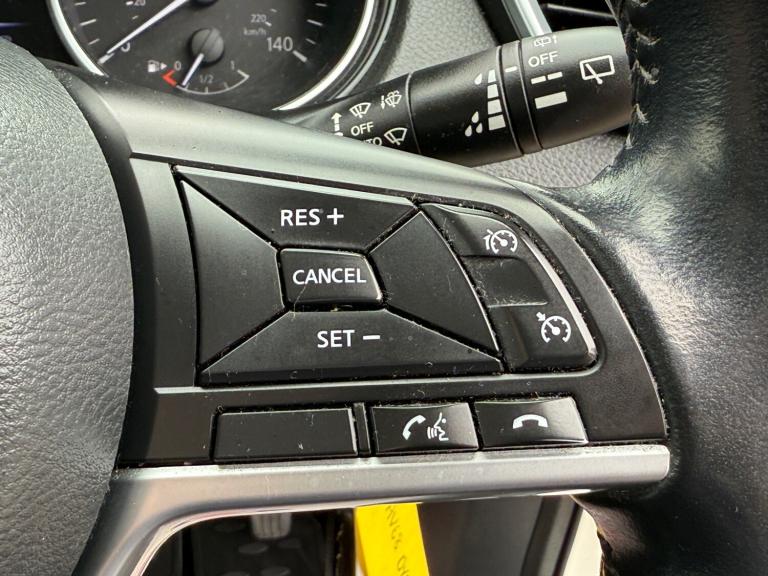 ** GREAT VALUE ** 2018 (68) Nissan Qashqai 1.5 dCi Acenta Premium 5 dr hatchback