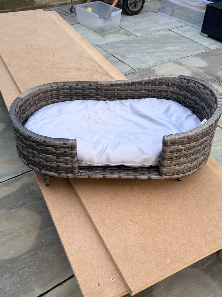 Cat bed