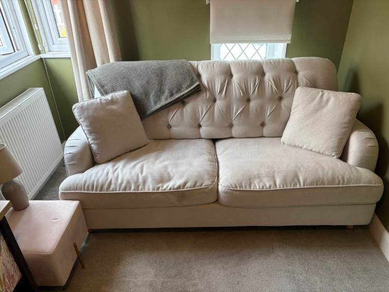 Cream Fabric 3 Seater Sofa Bed – Excellent Condition
