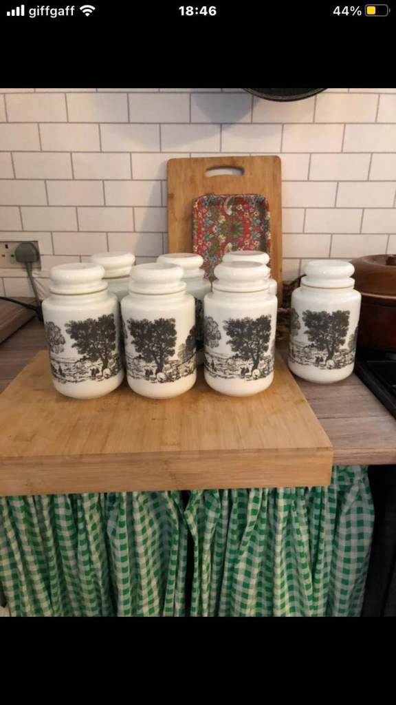 Set of 7 ceramic Kitchen Storage Canisters – White/Black