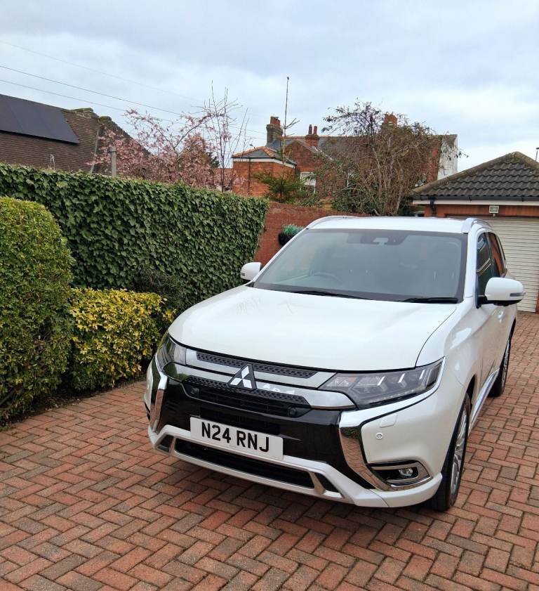 Mitsubishi, OUTLANDER, Estate, 2019, Other, 2360 (cc), 5 doors