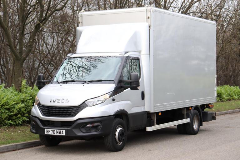 IVECO DAILY 72-180 4X2 16FT GRP BOXVAN (2020)