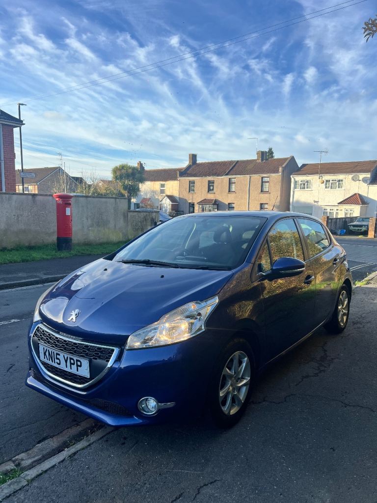 Peugeot, 208, Hatchback, 2015, Manual, 1199 (cc), 5 doors