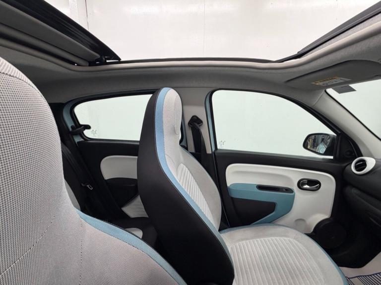 2016 Renault Twingo 1.0 SCe THE COLOUR RUN 5dr - LOW 57000 miles - ELEC PAN ROOF - FSH HATCHBACK ...