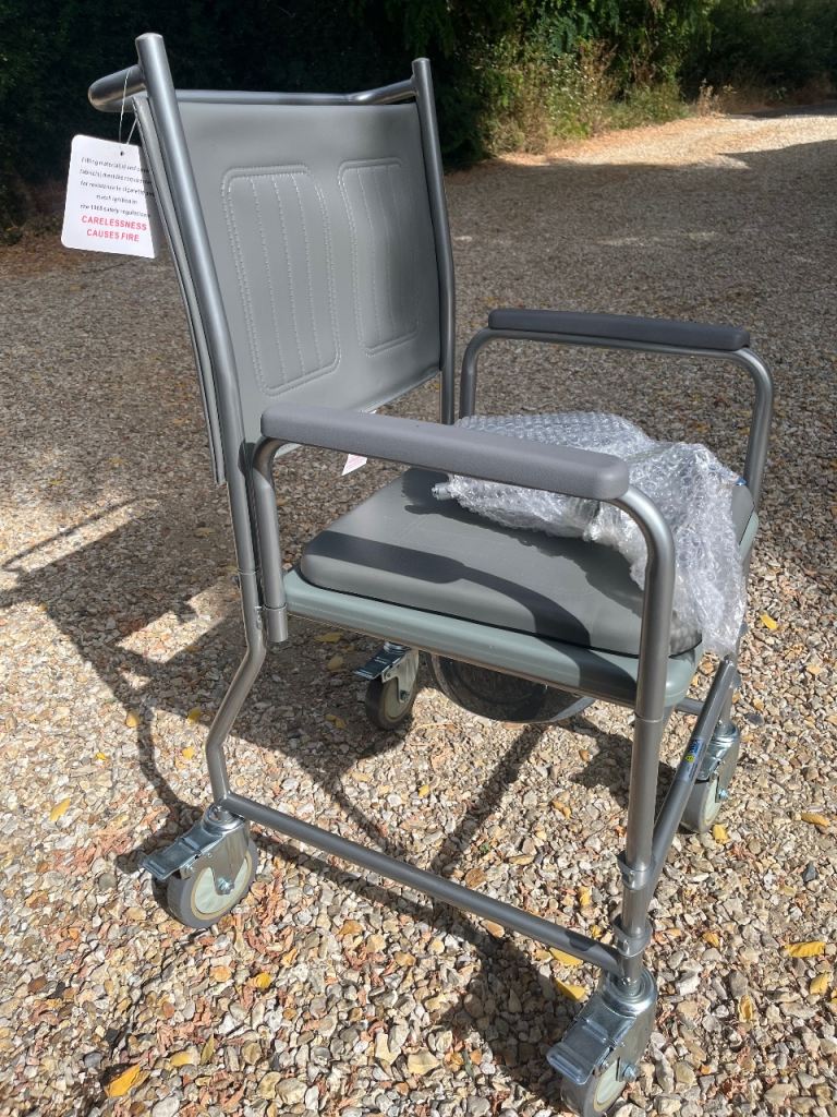 Commode Chair on Wheels – Like New, Medical Grade