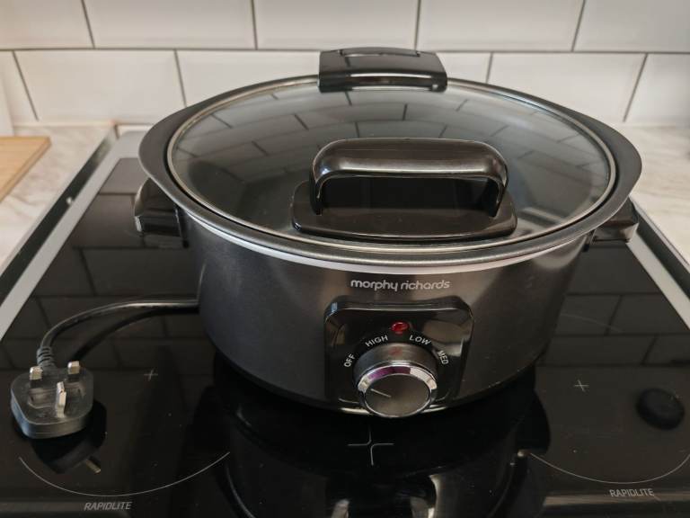 Slow cooker, 3.5L, Morphy Richards, Hinged Lid