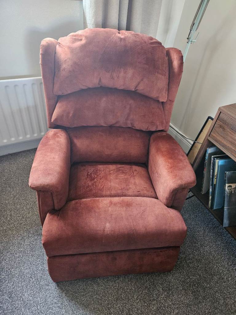 Riser Recliner Chair