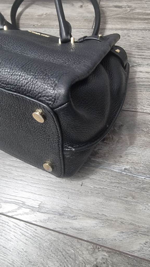 MICHAEL KORS GENUINE LEATHER BAG 