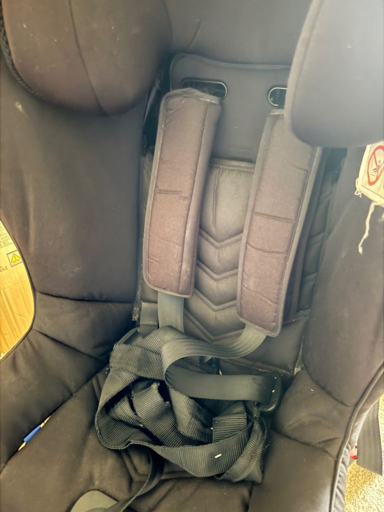 image for Axkid mini kid car seat