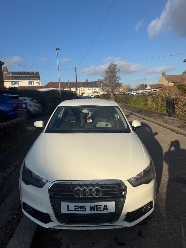 Audi, A1, Hatchback, 2011, Manual, 1197 (cc), 3 doors