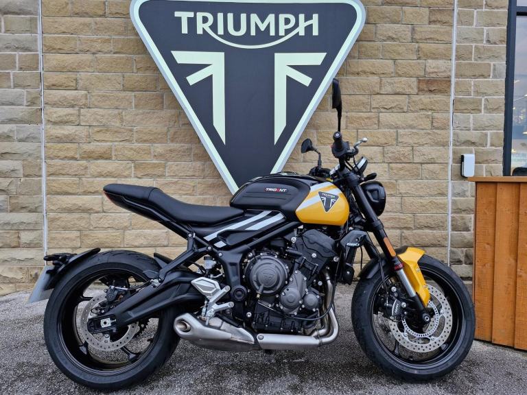 2025 TRIUMPH TRIDENT 660