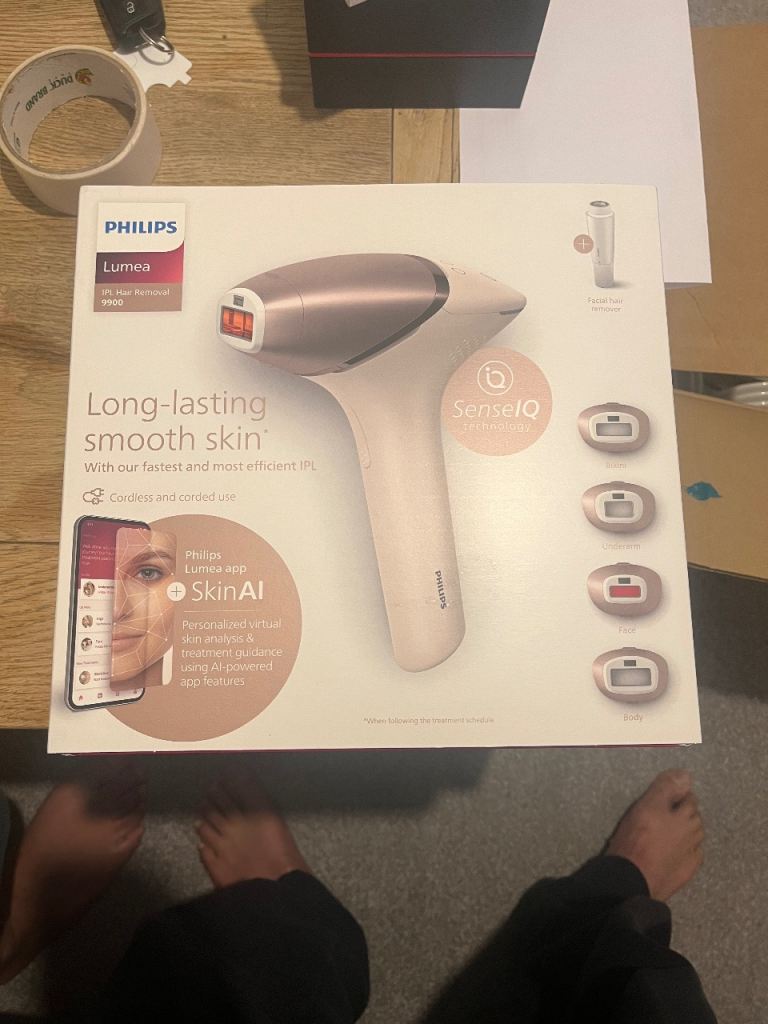 Philips Lumea IPL 9000 Series Hair Removal Device - New