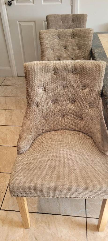 Dinning chairs x6