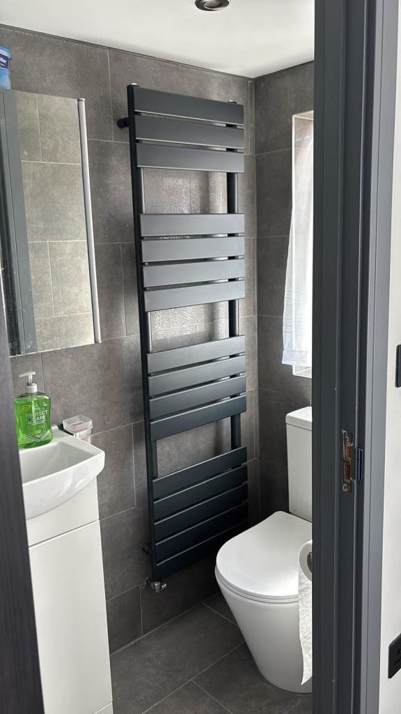 AVAILABLE STAIGHTAWAY!! ..DOUBLE ROOM IN THE HEART OF ROMFORD, RM7 8HT FOR £649pcm