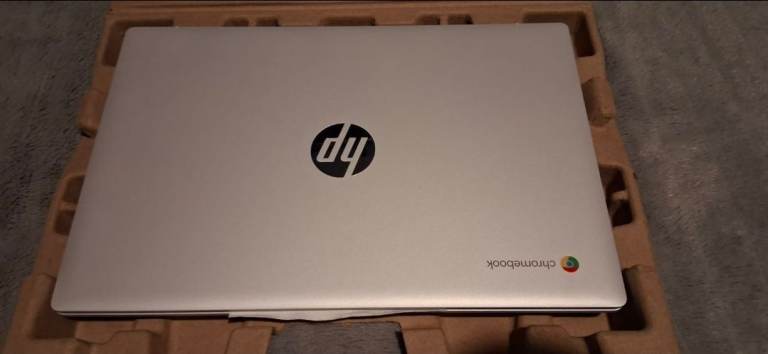 128GB HP intel core Chrome book/laptop