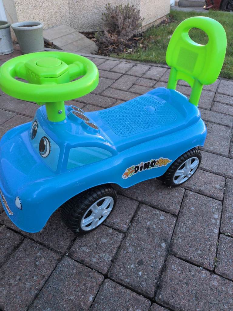 Ride on car - small toddlers
