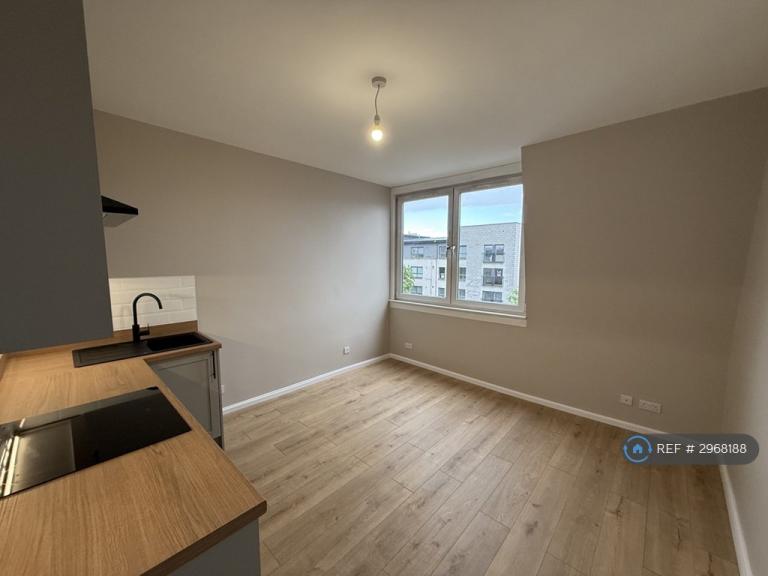 2 bedroom flat in Union Grove, Aberdeen, AB10 (2 bed) (#2968188)