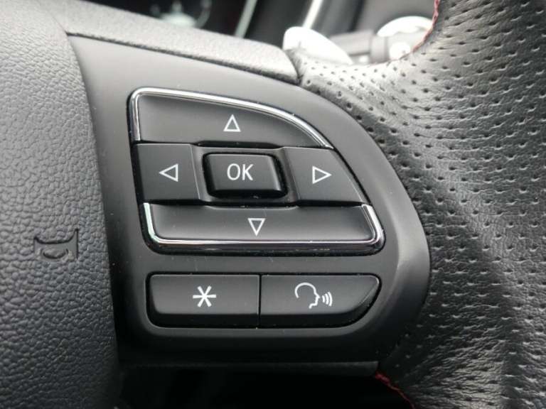 2023 MG MG HS 1.5 T Gdi Exclusive Suv 5dr Petrol Dct Euro 6 (s/s) (162 Ps) ESTATE Petrol Automatic