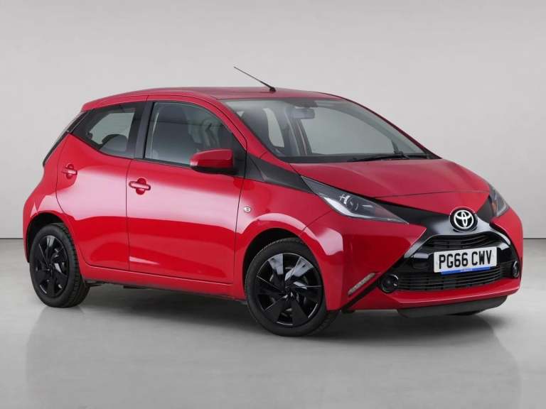 2017 Toyota AYGO 1.0 VVT-i x-play Euro 6 5dr Hatchback Petrol Manual