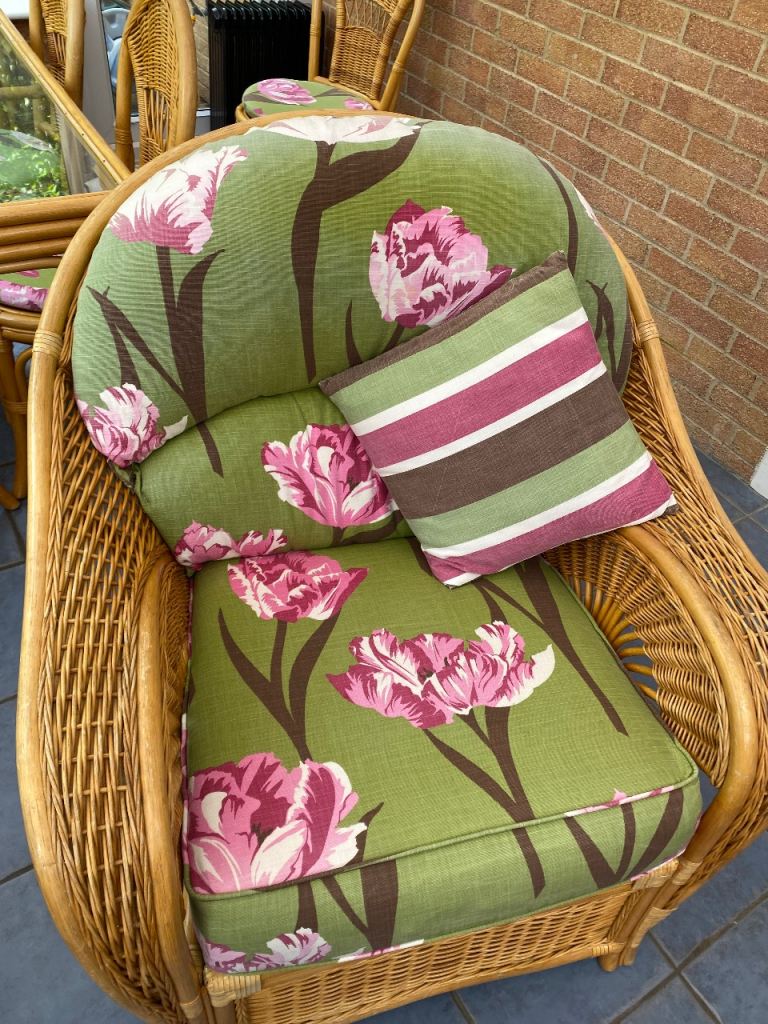 Conservatory/lounge chairs