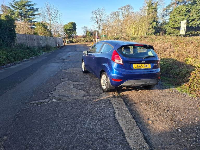 Ford, FIESTA, Hatchback, 2015, Manual, 1241 (cc), 3 doors