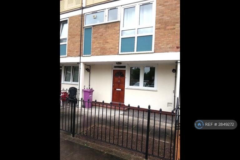 4 bedroom flat in Tidey Street, London, E3 (4 bed) (#2849272)