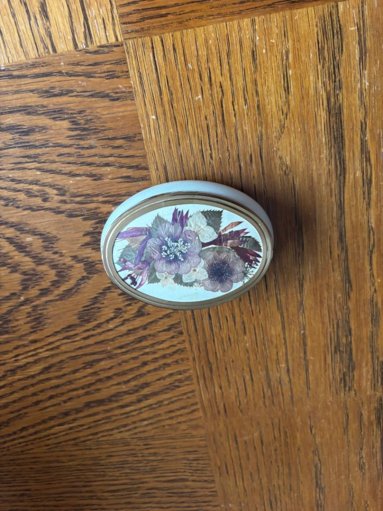 Framecraft Made in UK Oval Trinket Box with Floral Lid