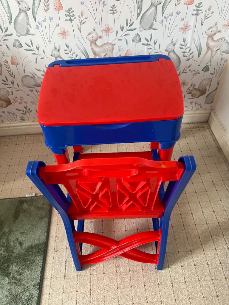 Kids desk with free chair 