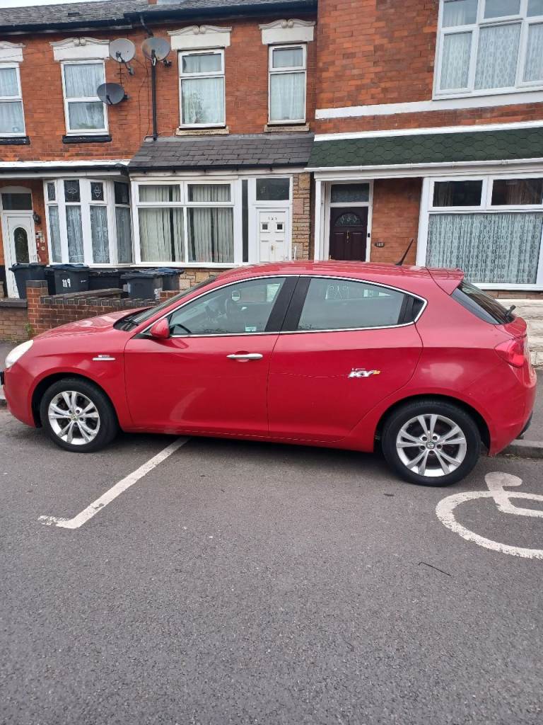 Alfa romeo gulietta 1.4 turbo red