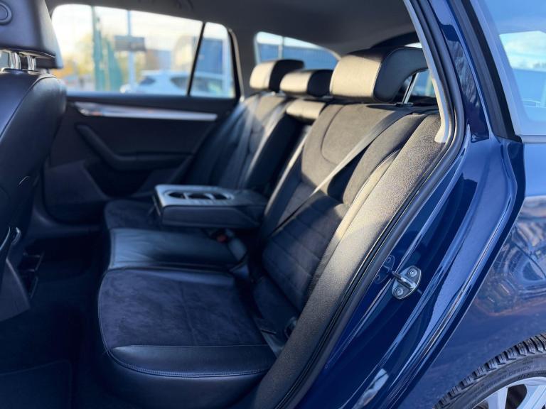 2013 Skoda Octavia 1.4 TSI Elegance Estate 5dr Petrol DSG Euro 5 (s/s) (140 ps) ESTATE Petrol Aut...