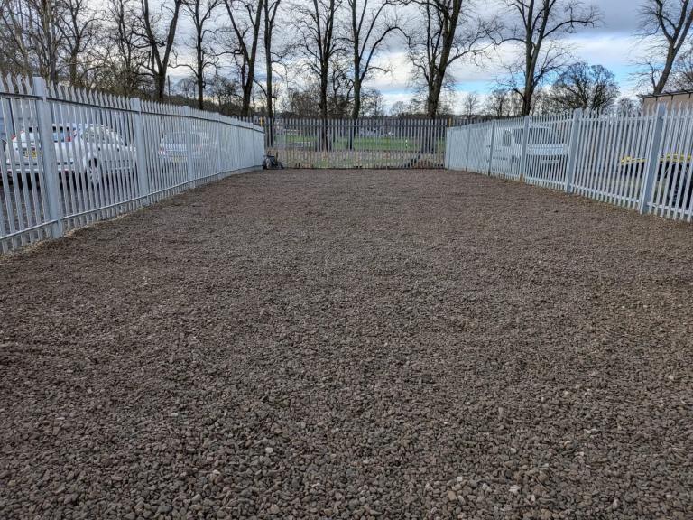 YARD for rent - Perth - £90 per week 