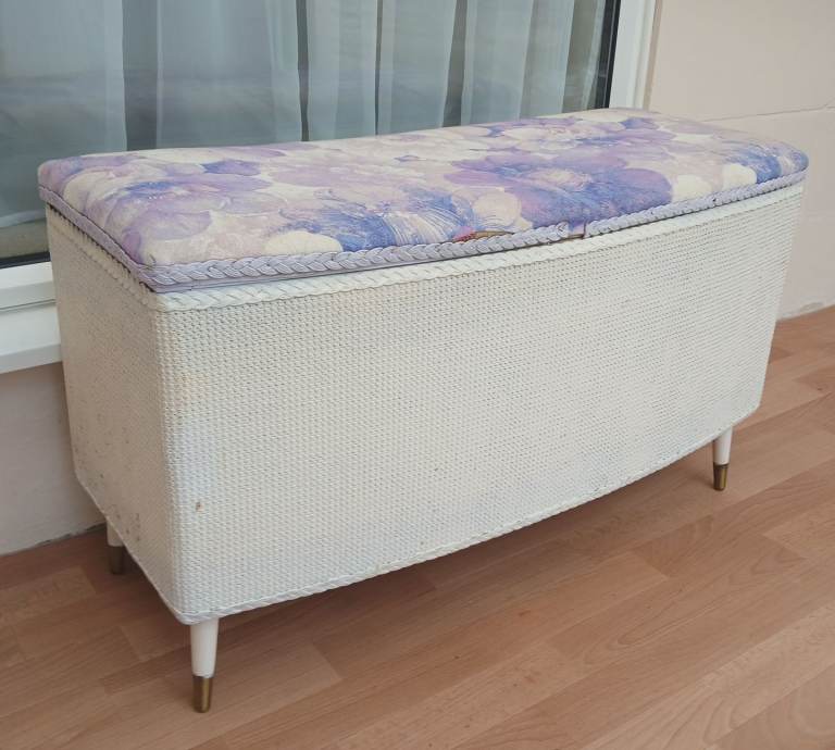 Lloyd Loom ottoman weave chest demi  1950s 1960s