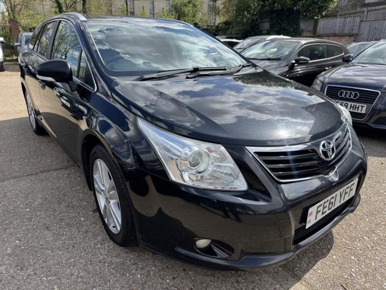 TOYOTA AVENSIS 2.0 D-4D T4 2011