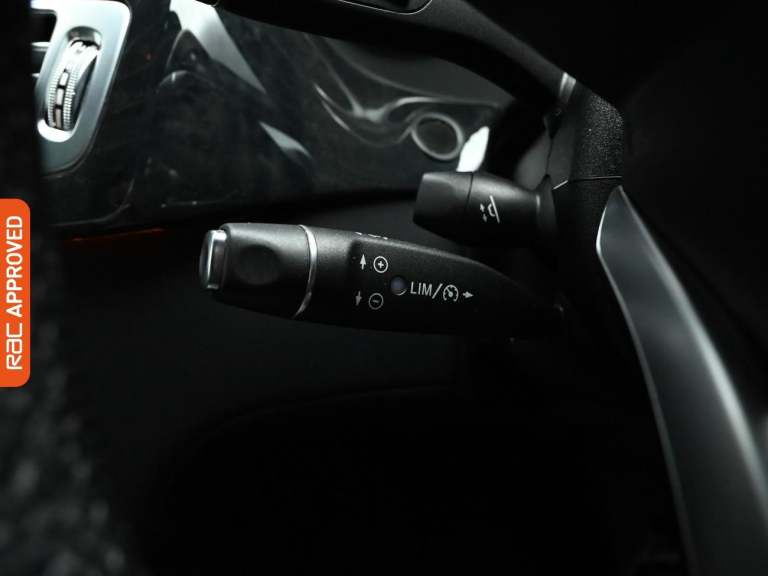 2017 Mercedes-Benz CLS 2.1 CLS220d AMG Line (Premium) Coupe 4dr Diesel G-Tronic+ Euro 6 (s/s) (17...